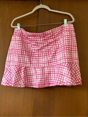 Vineyard Vines Pink and White Gingham Performance Skorts